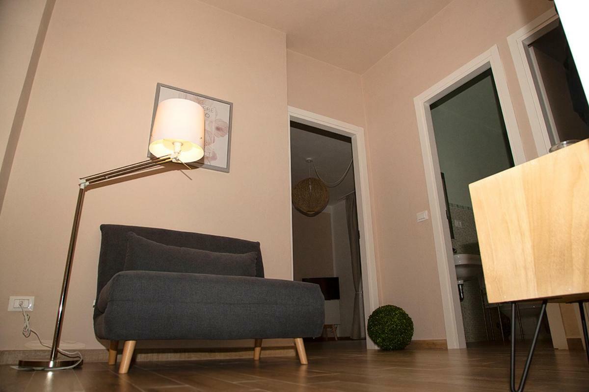 Casalou' Apartment Sarzana Bagian luar foto