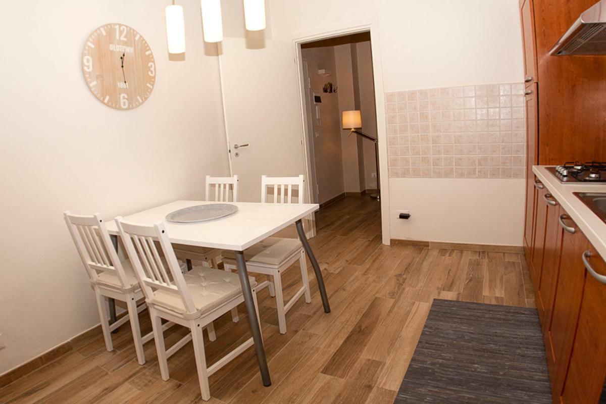 Casalou' Apartment Sarzana Bagian luar foto